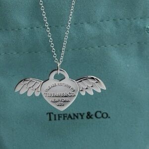 Tiffany & Co. Sterling Silver Pendant Return to Angel Heart Wings Charm 18"
